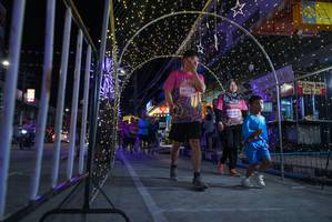 BIB: 18113
                            <button type="button" onclick="openModal(24677437)" class="btn btn-primary btn-sm float-right btn-popup" data-toggle="modal" data-target=".modal-high-quality">
                        <i class="fas fa-shopping-cart"></i> Add to Cart
                    </button>
                                            <button type="button" onclick="isThisMe(24677437, true)" class="btn btn-success btn-sm float-right btn-popup btn-isme hidden" data-toggle="tooltip" data-placement="bottom" title="นี่คือรูปของคุณใช่ไหม คลิกที่นี่เพื่อเอาเข้าอัลบั้ม">
                        <i class="fas fa-plus"></i> Add to album
                    </button>
                    <button type="button" onclick="isThisMe(24677437, false)" class="btn btn-warning btn-sm float-right btn-popup btn-isnotme hidden">
                        <i class="fas fa-ban"></i> Remove from album
                    </button>